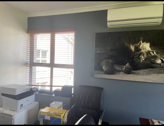 65M² OFFICE TO LET IN TOKAI